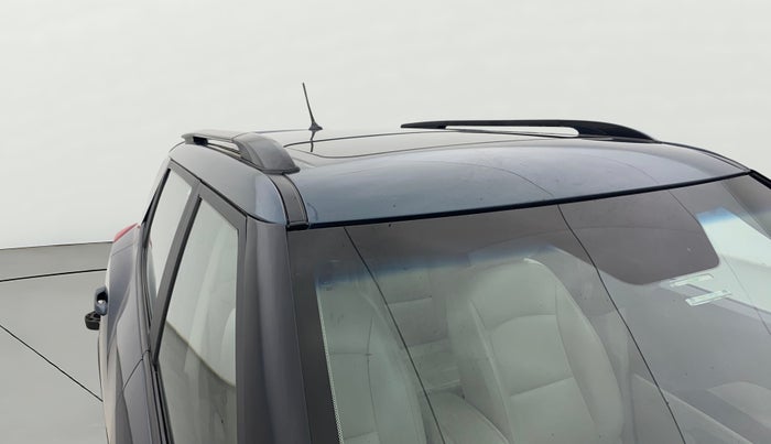 2024 Mahindra XUV300 W8 (O) 1.2 PETROL AMT, Petrol, Automatic, 17,792 km, Roof