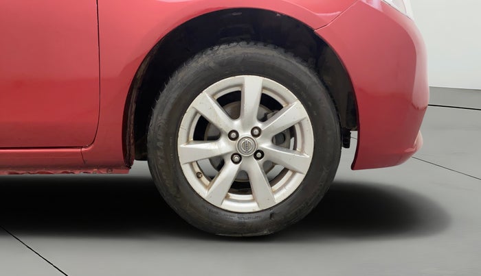 2015 Nissan Sunny XV PETROL, Petrol, Manual, 1,28,681 km, Right Front Wheel