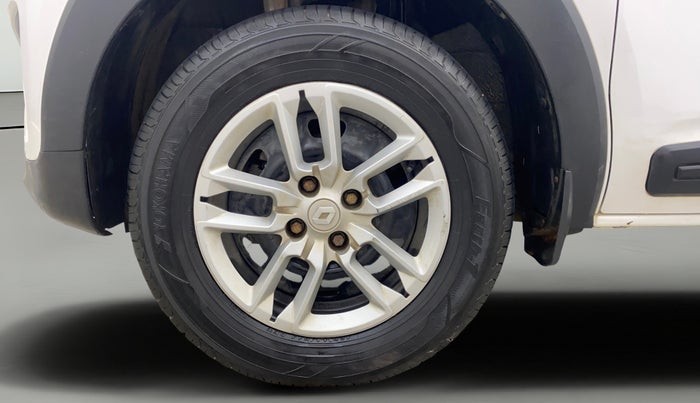 2022 Renault TRIBER RXT AMT, Petrol, Automatic, 45,118 km, Left Front Wheel