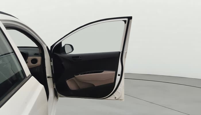 2018 Hyundai Grand i10 MAGNA AT 1.2 KAPPA VTVT, Petrol, Automatic, 21,422 km, RHS Front Door