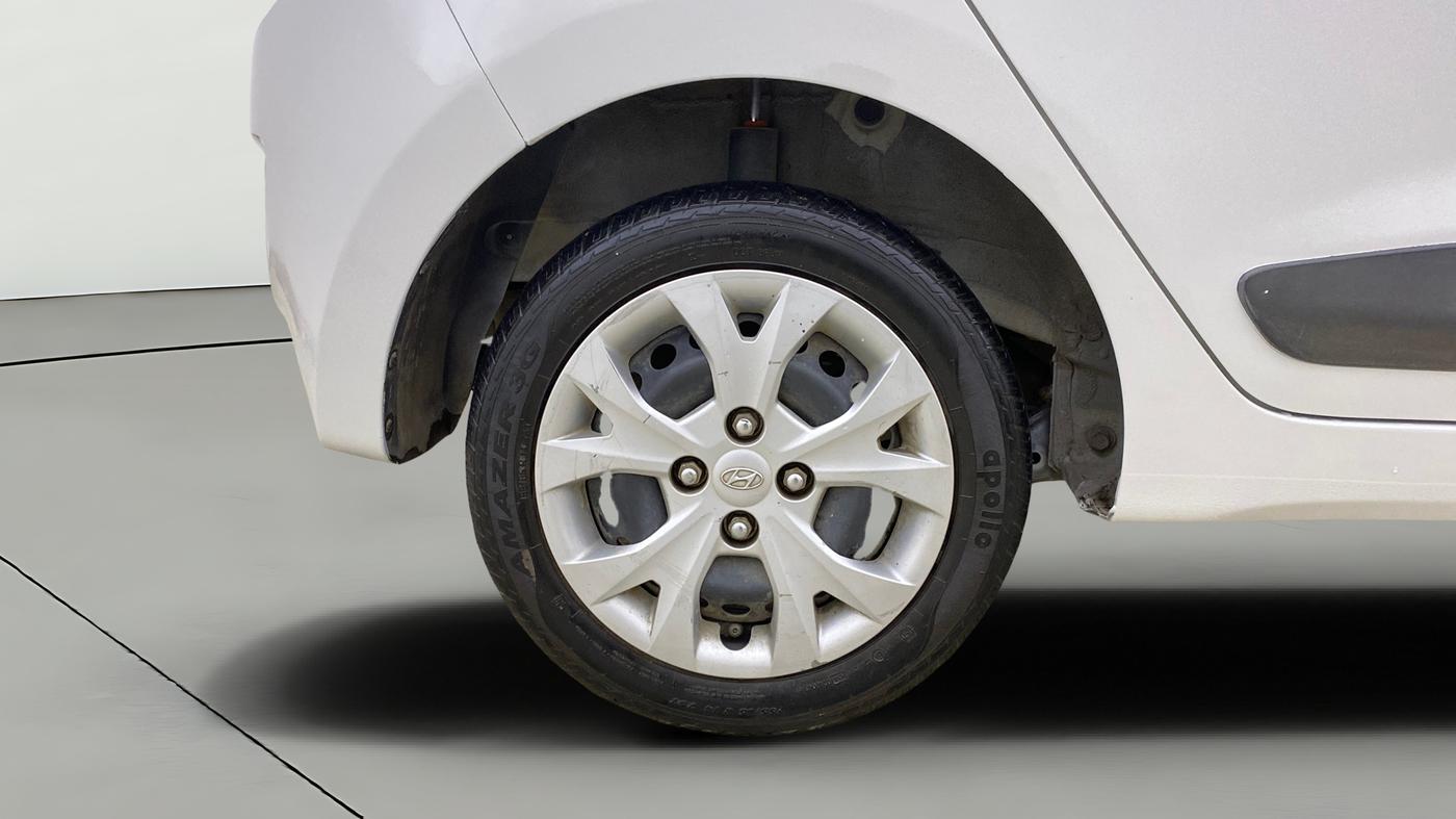2013 Hyundai Grand i10 SPORTZ 1.2 KAPPA VTVT, Petrol, Manual, 45,242 km, Right Rear Wheel