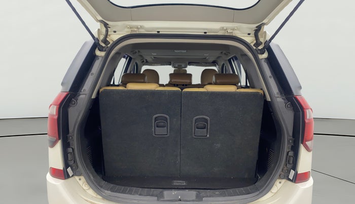 2019 Mahindra XUV500 W11, Diesel, Manual, 69,786 km, Boot Open Zoomed View