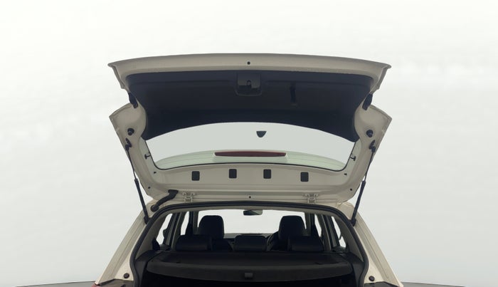 2022 Skoda KUSHAQ STYLE 1.5L TSI MT, Petrol, Manual, 27,212 km, Boot Door Open