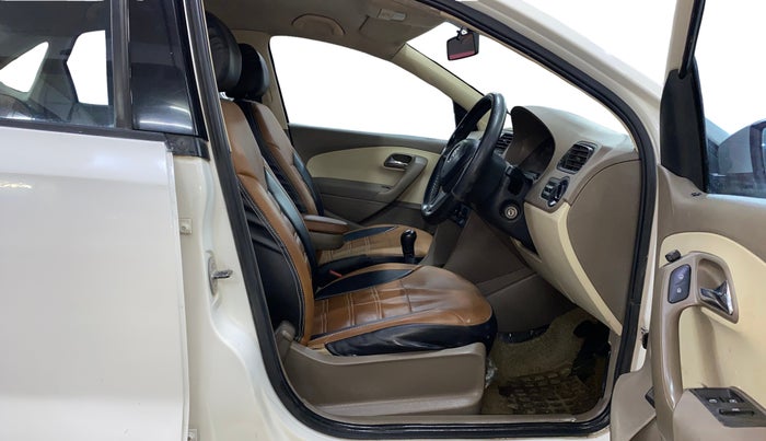 2016 Skoda Rapid 1.6 MPI ACTIVE, Petrol, Manual, 83,139 km, Right Side Front Door Cabin