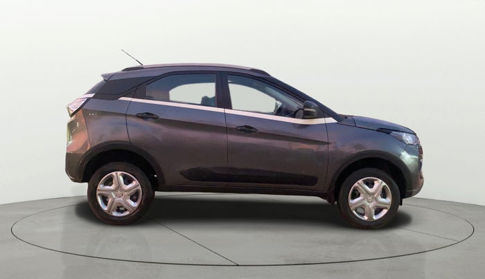 2022 Tata NEXON XM SUNROOF PETROL, Petrol, Manual, 21,703 km, Right Side View