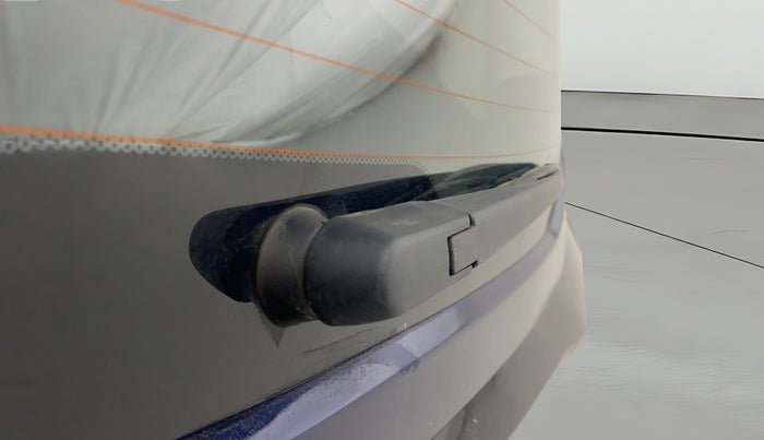 2024 Mahindra XUV 3XO AX5L 1.2 TGDi, Petrol, Manual, 11,453 km, Rear Wiper