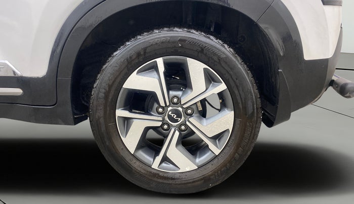 2022 KIA SONET HTX 1.5, Diesel, Manual, 74,696 km, Left Rear Wheel