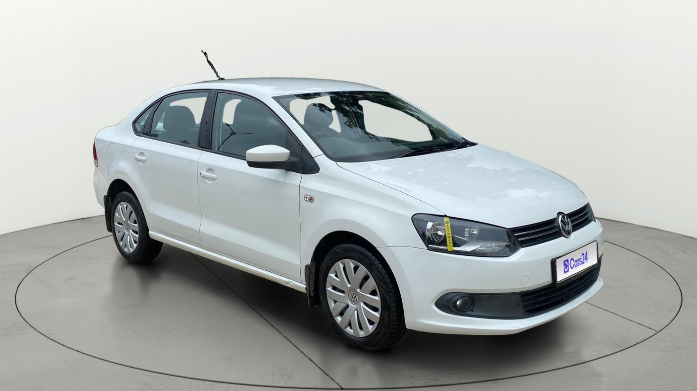 2014 Volkswagen Vento COMFORTLINE TSI AT PETROL, Petrol, Automatic, 36,400 km, Right Front Diagonal