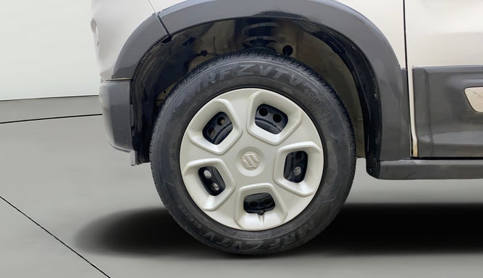 2019 Maruti S PRESSO VXI PLUS AMT, Petrol, Automatic, 1,24,700 km, Left Front Wheel