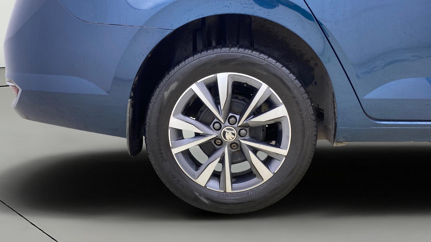 2023 Skoda SLAVIA STYLE 1.5L TSI DSG, Petrol, Automatic, 43,845 km, Right Rear Wheel