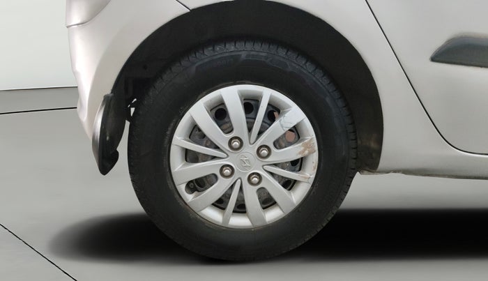 2015 Hyundai i10 SPORTZ 1.1, Petrol, Manual, 46,442 km, Right Rear Wheel