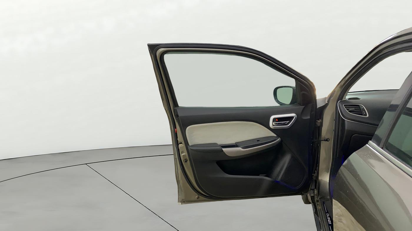 2019 Toyota Glanza V CVT, CNG, Automatic, 84,272 km, LHS Front Door