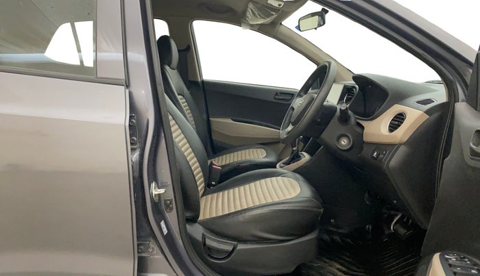 2016 Hyundai Grand i10 MAGNA AT 1.2 KAPPA VTVT, CNG, Automatic, 74,819 km, Right Side Front Door Cabin