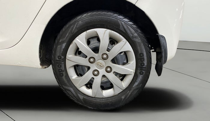 2016 Hyundai Eon SPORTZ, Petrol, Manual, 55,157 km, Left Rear Wheel