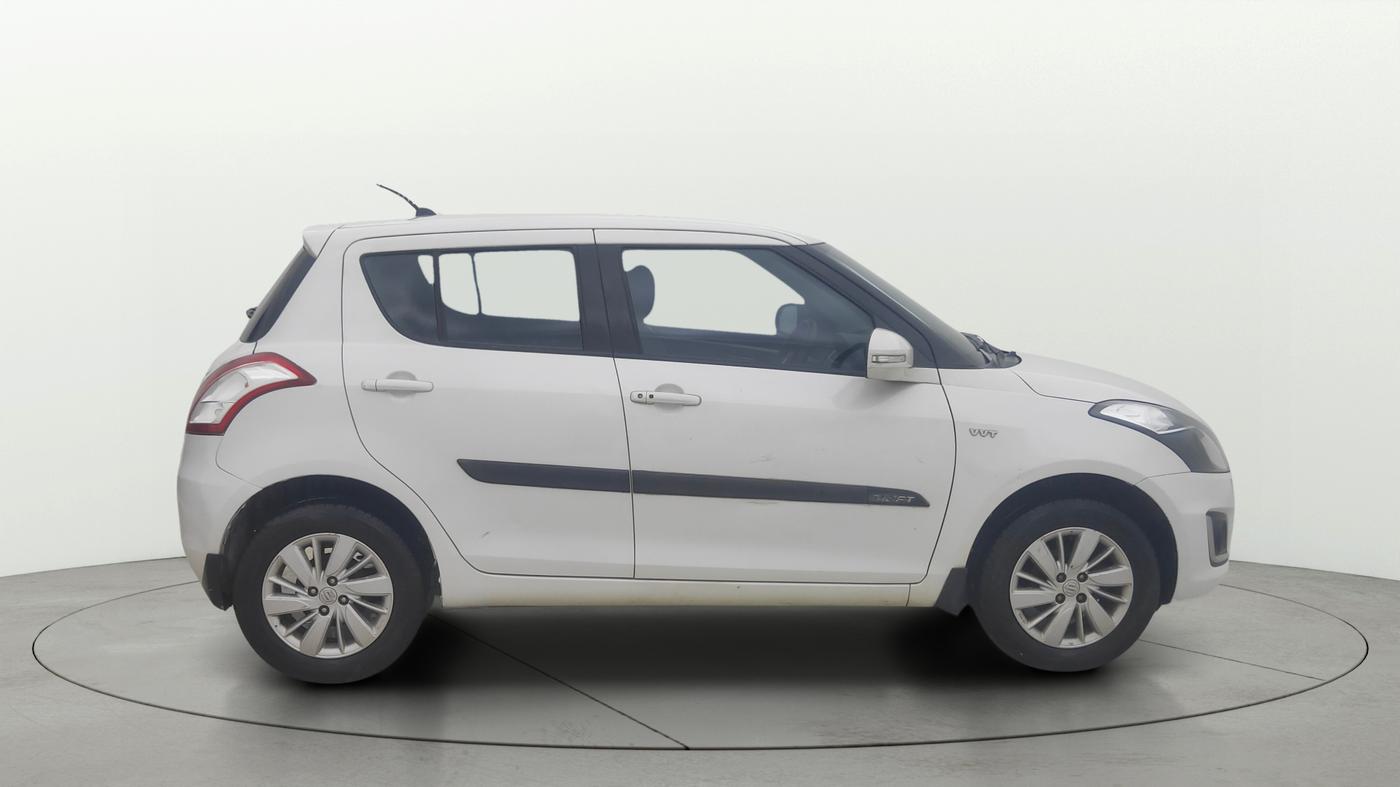 2015 Maruti Swift ZXI, Petrol, Manual, 68,575 km, Right Side View