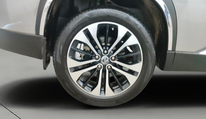 2021 MG HECTOR PLUS SHARP 1.5 PETROL TURBO HYBRID MT 6-STR, Petrol, Manual, 60,329 km, Right Rear Wheel