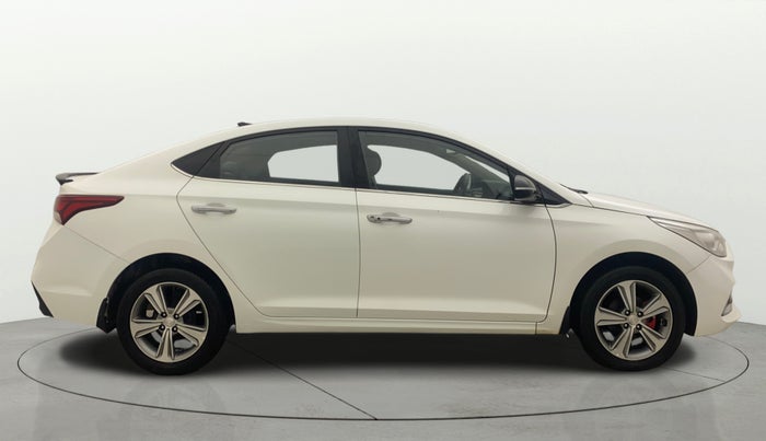 2017 Hyundai Verna 1.6 VTVT SX (O) AT, Petrol, Automatic, 39,750 km, Right Side View