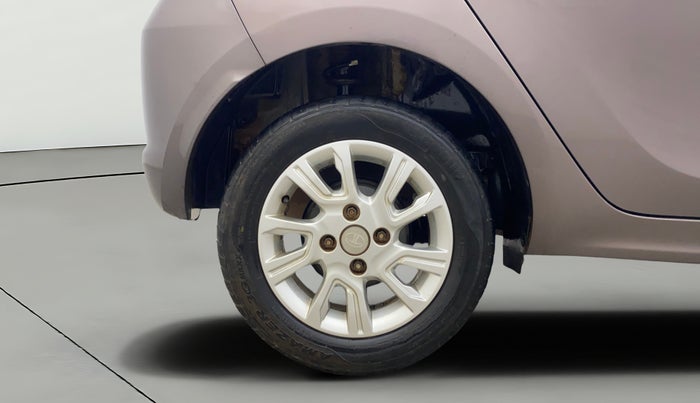 2018 Tata Tiago XZ PETROL, Petrol, Manual, 27,570 km, Right Rear Wheel