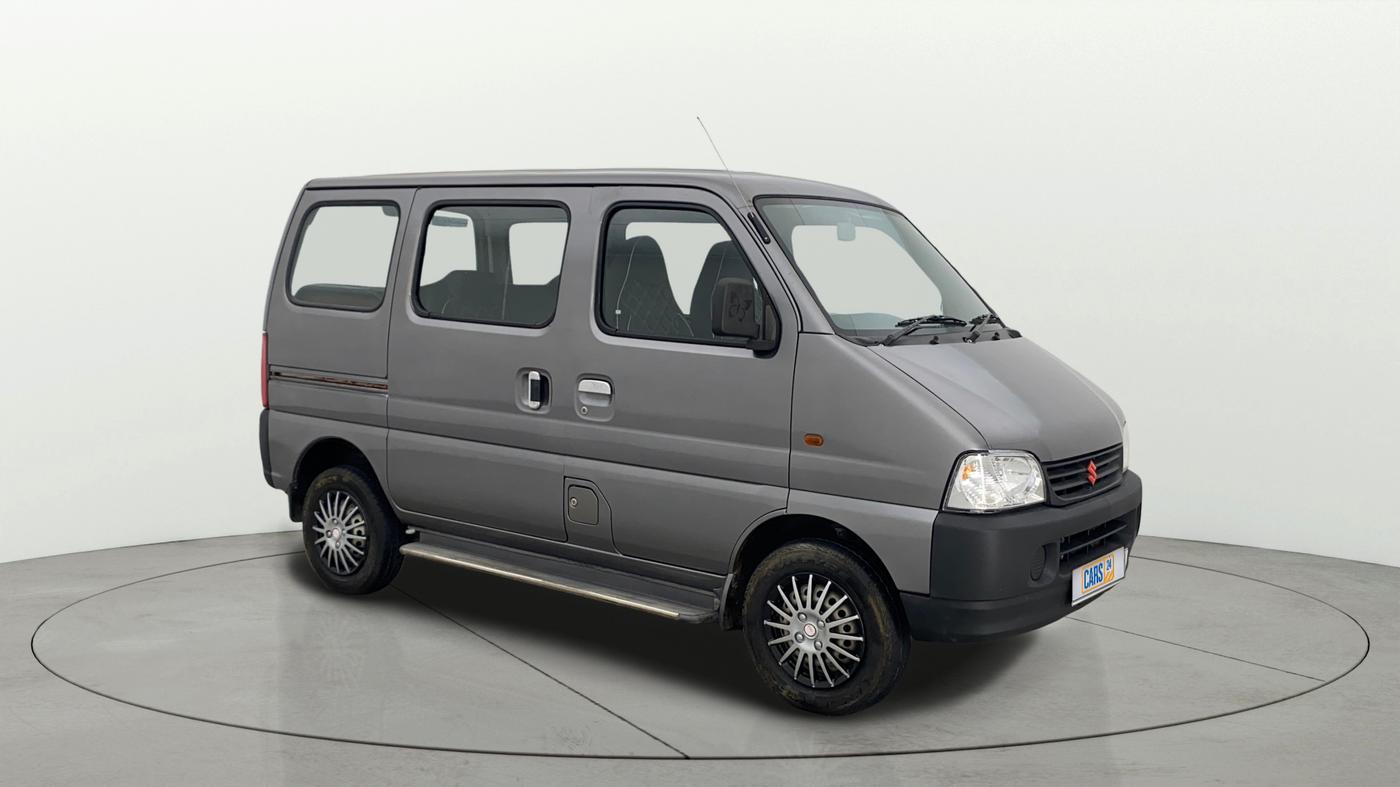 2022 Maruti Eeco 5 STR AC, Petrol, Manual, 28,263 km, Right Front Diagonal