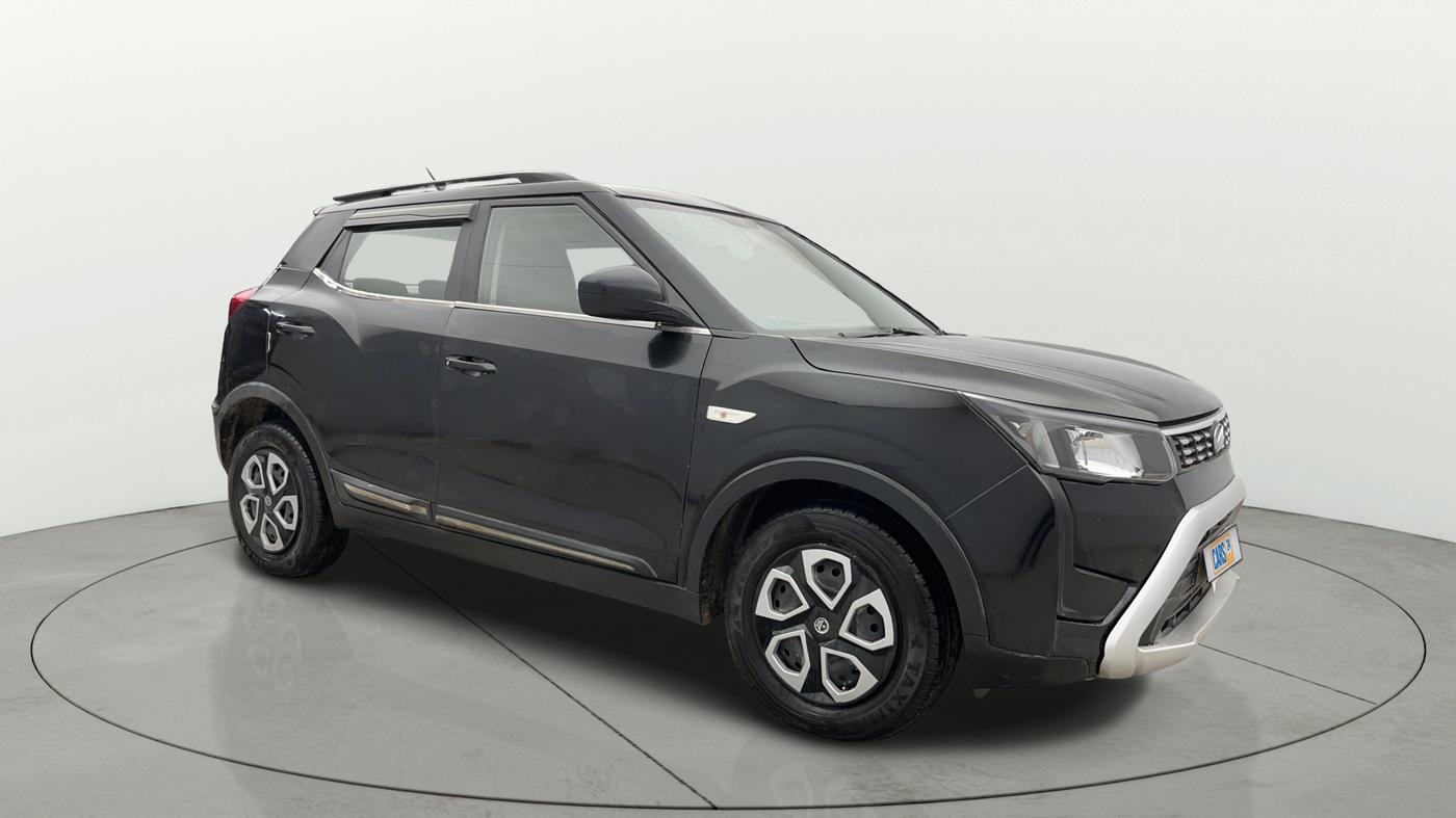 2021 Mahindra XUV300 W6 1.2 PETROL, Petrol, Manual, 1,18,178 km, SRP