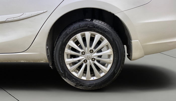 2017 Maruti Ciaz ZXI, Petrol, Manual, 36,792 km, Left Rear Wheel