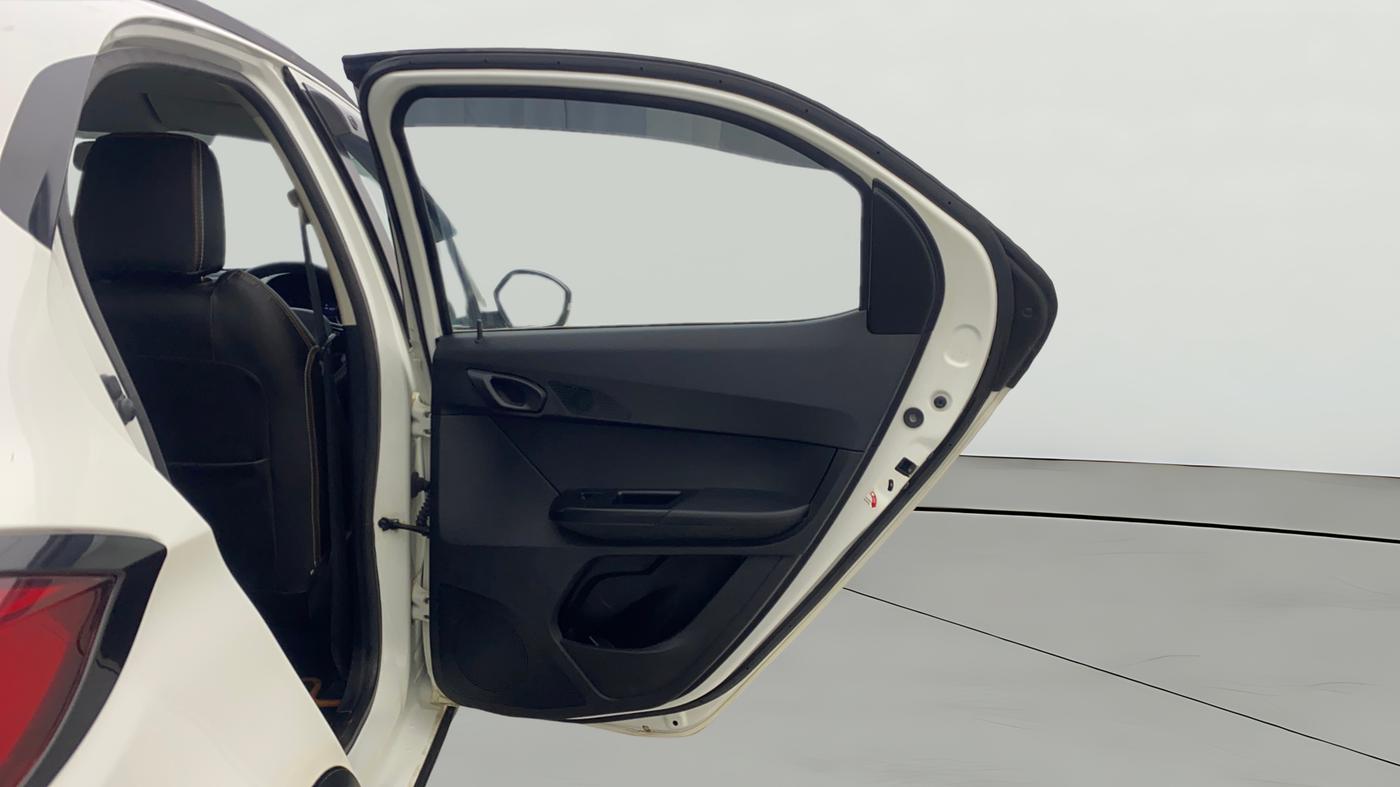 2018 Tata TIAGO NRG PETROL, Petrol, Manual, 20,317 km, RHS Rear Door