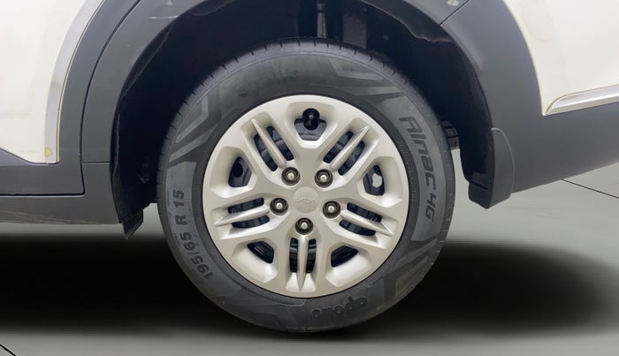 2023 KIA CARENS PRESTIGE 1.5 PETROL 7 STR, Petrol, Manual, 40,834 km, Left Rear Wheel