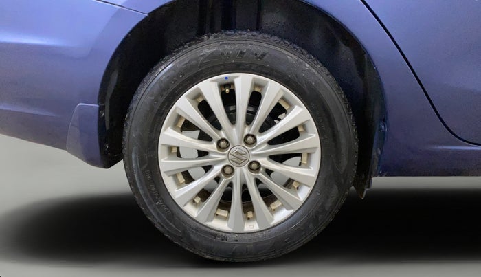 2018 Maruti Ciaz DELTA AT 1.5 SHVS PETROL, Petrol, Automatic, 70,570 km, Right Rear Wheel