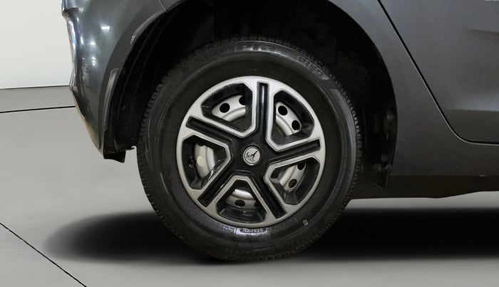 2021 Tata ALTROZ XE PETROL, Petrol, Manual, 38,819 km, Right Rear Wheel