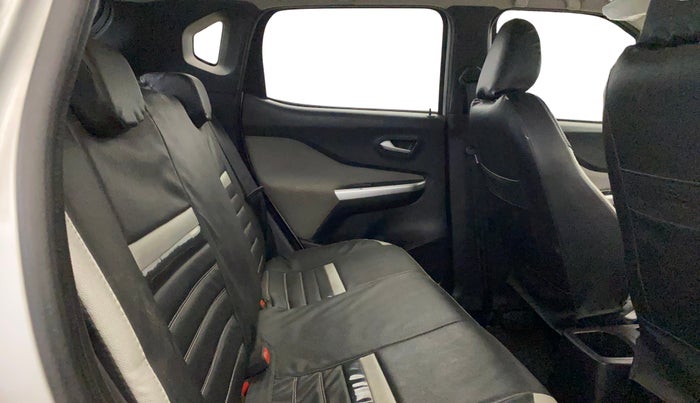 2022 Nissan MAGNITE XV EXECUTIVE, CNG, Manual, 49,559 km, Right Side Rear Door Cabin