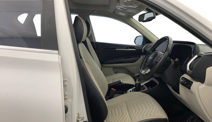 2023 KIA SONET HTX PLUS 1.5 DIESEL IMT , Diesel, Manual, 69,758 km, Right Side Front Door Cabin