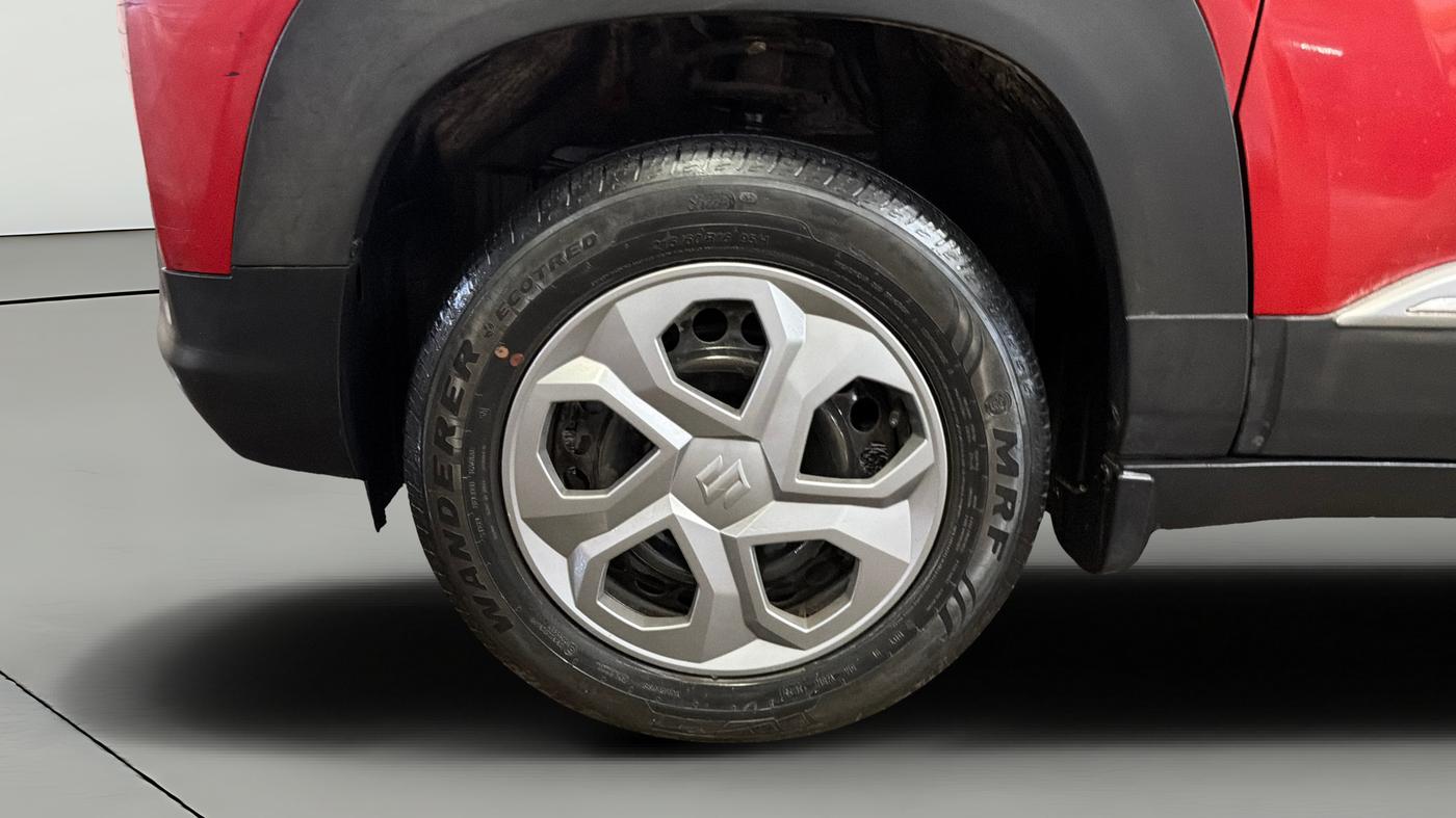 2022 Maruti BREZZA VXI AT SMART HYBRID, Petrol, Automatic, 46,162 km, Left Front Wheel