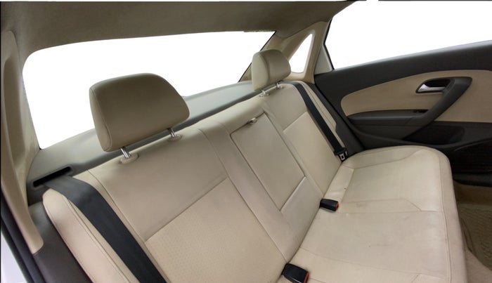 2013 Volkswagen Vento HIGHLINE 1.6 MPI, Petrol, Manual, 69,541 km, Right Side Rear Door Cabin