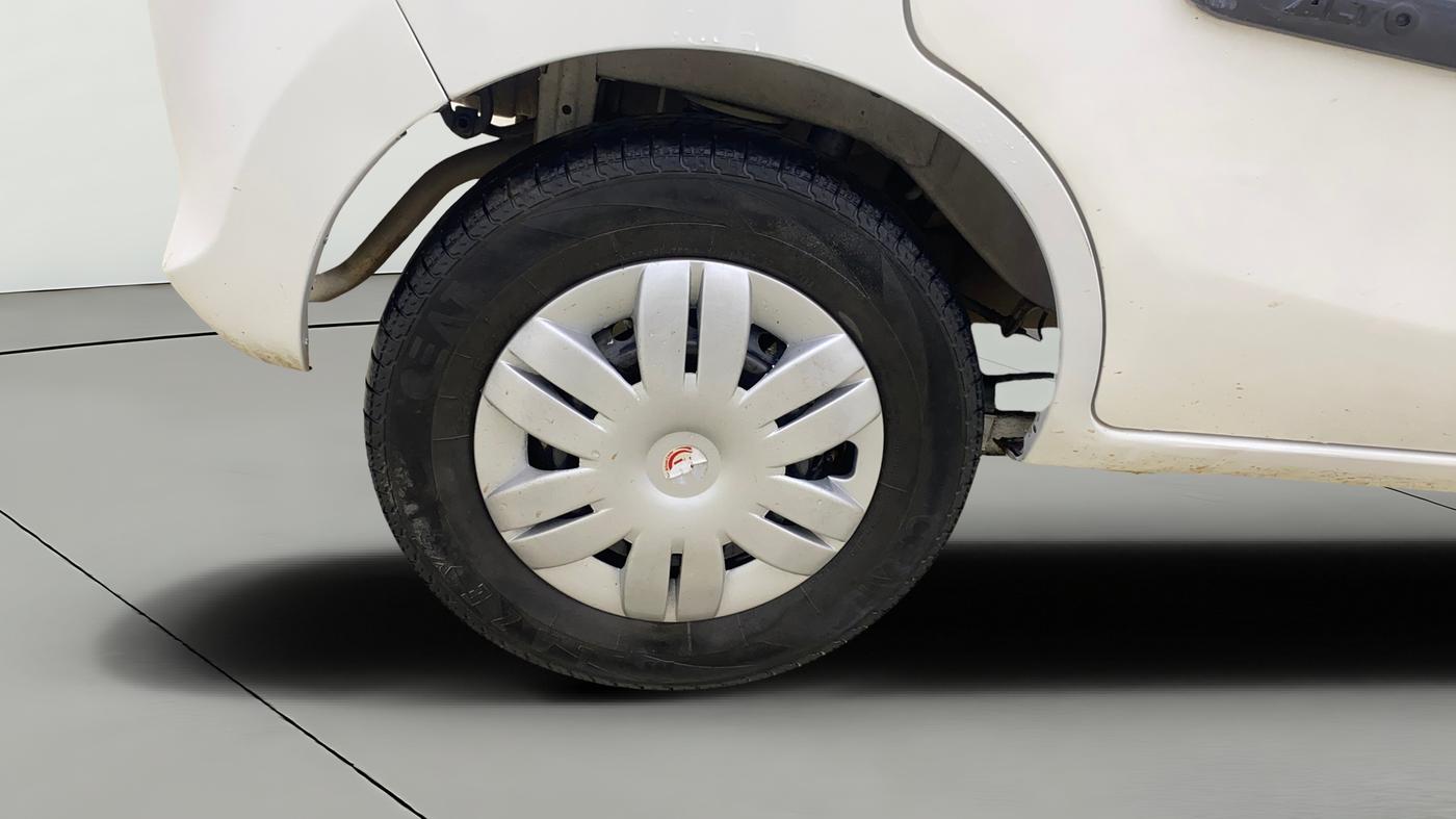 2018 Maruti Alto 800 VXI, CNG, Manual, 1,09,638 km, Right Rear Wheel