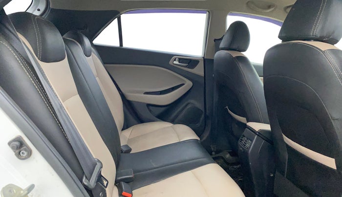 2018 Hyundai Elite i20 ASTA 1.2, Petrol, Manual, 40,258 km, Right Side Rear Door Cabin