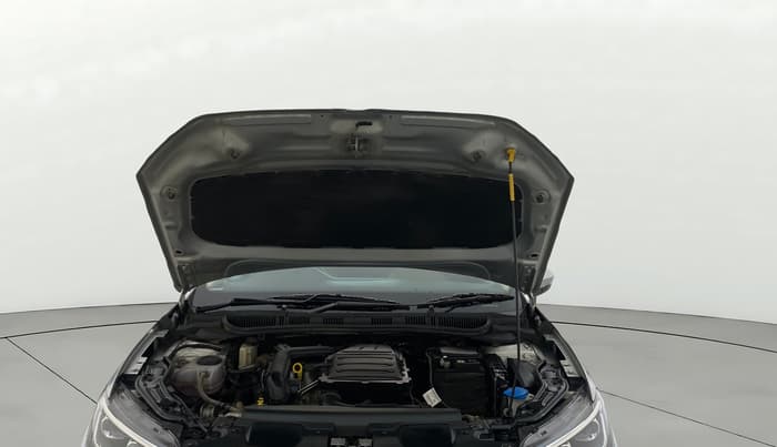2022 Volkswagen VIRTUS TOPLINE TSI 1.0 AT, Petrol, Automatic, 87,598 km, Open Bonet