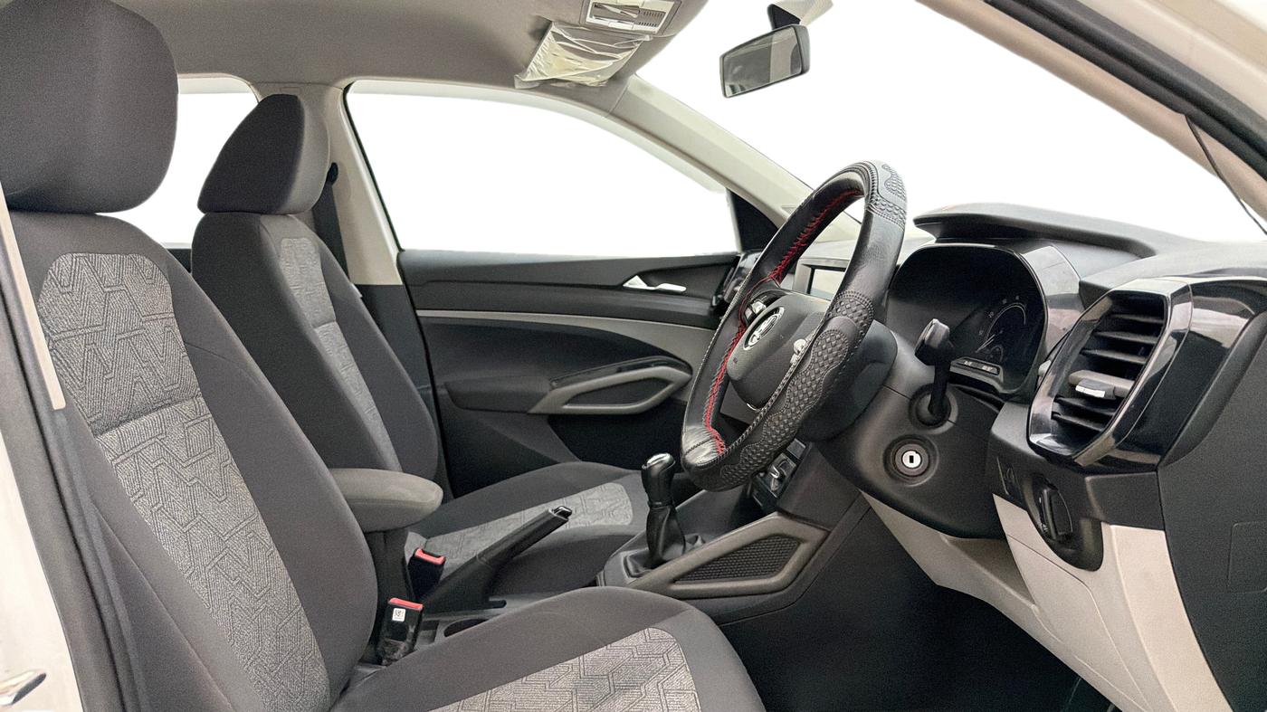 2025 Skoda Kylaq Signature, Petrol, Manual, 19,275 km, Right Side Front Door Cabin