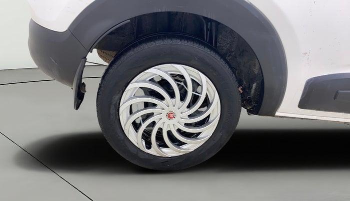 2021 Renault TRIBER RXZ AMT, Petrol, Automatic, 45,081 km, Right Rear Wheel