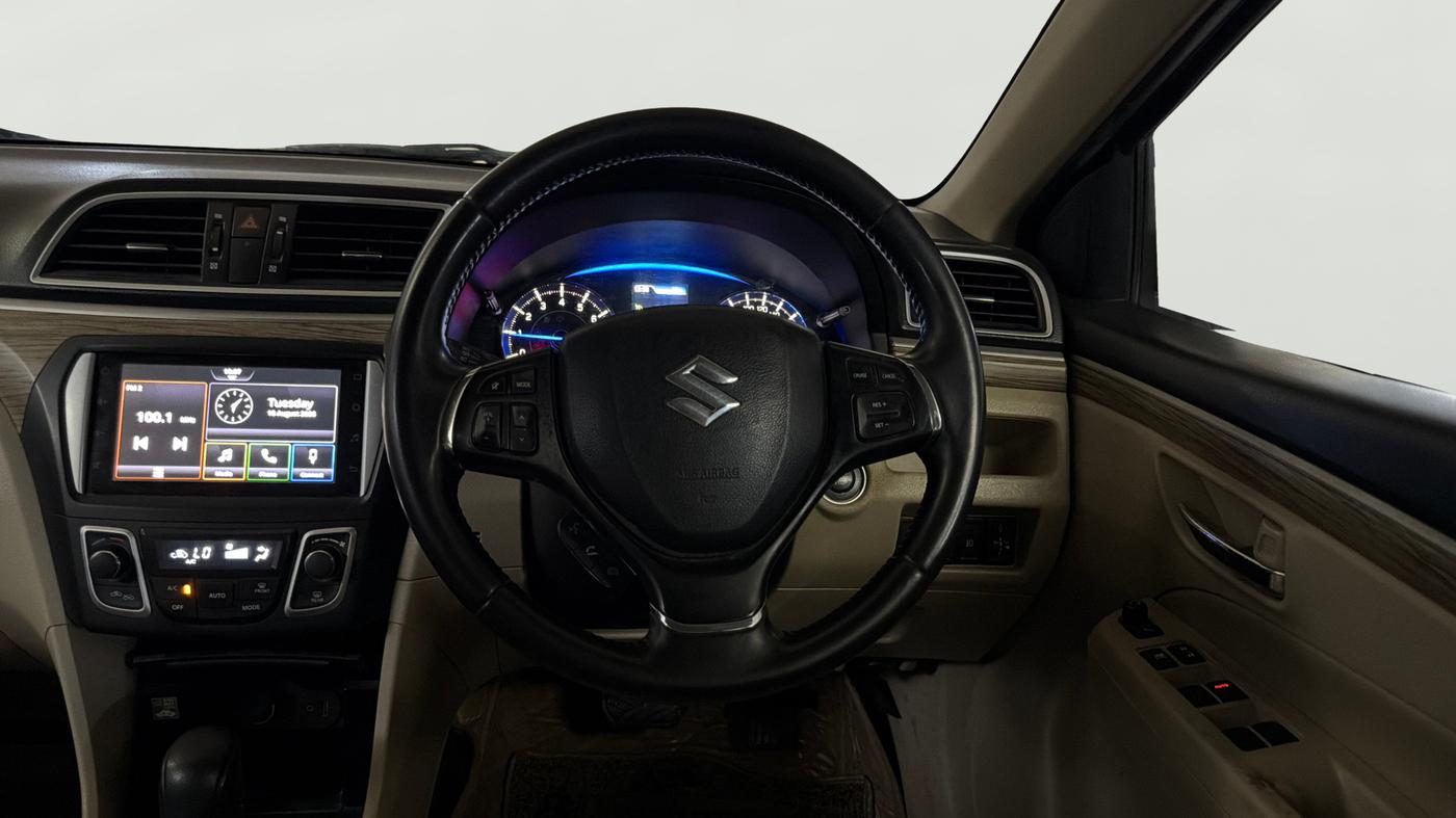 2020 Maruti Ciaz ALPHA  AT 1.5 SHVS PETROL, Petrol, Automatic, 1,14,322 km, Steering Wheel Close Up