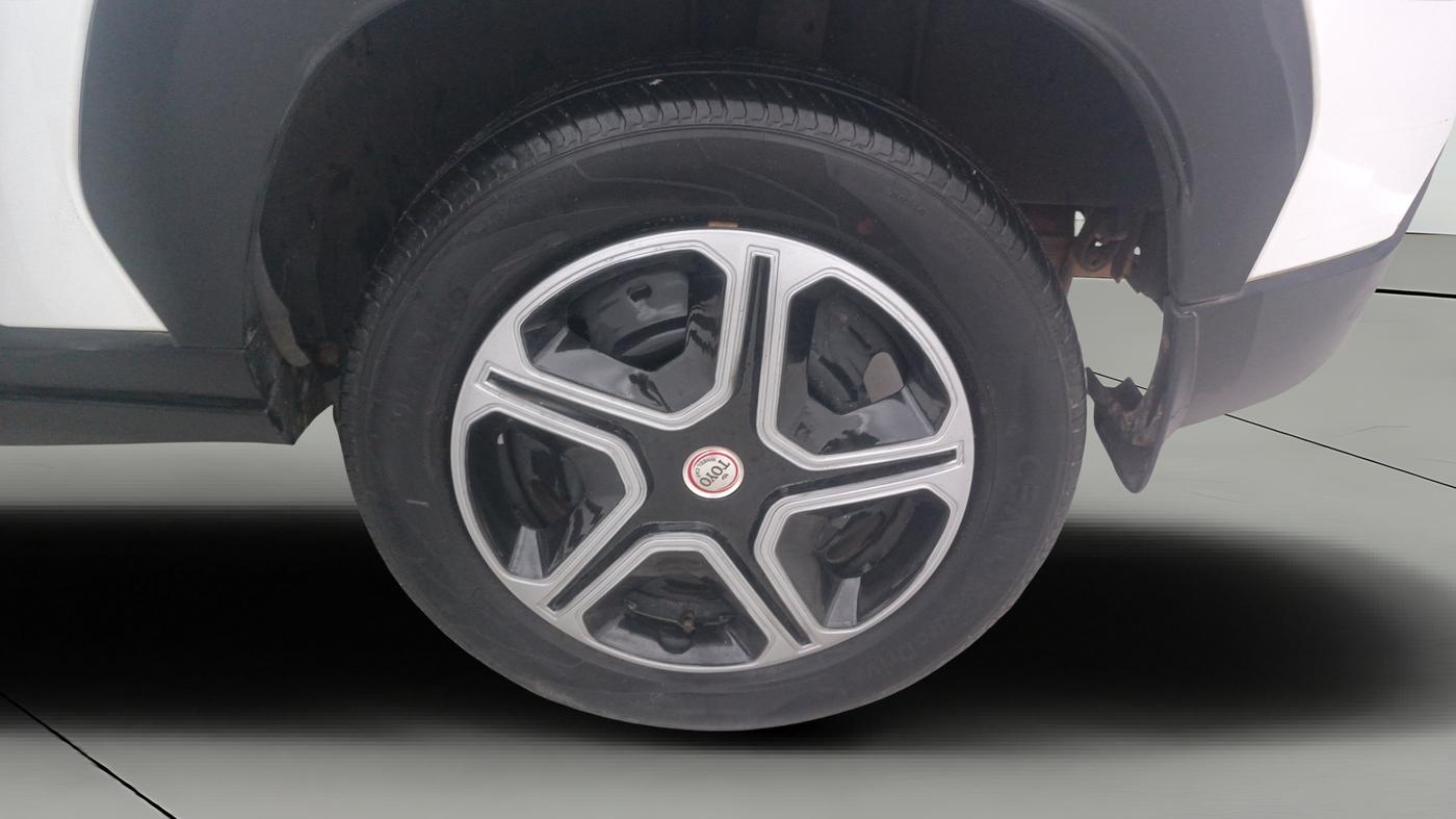 2021 Nissan MAGNITE XL, Petrol, Manual, 19,446 km, Left Rear Wheel