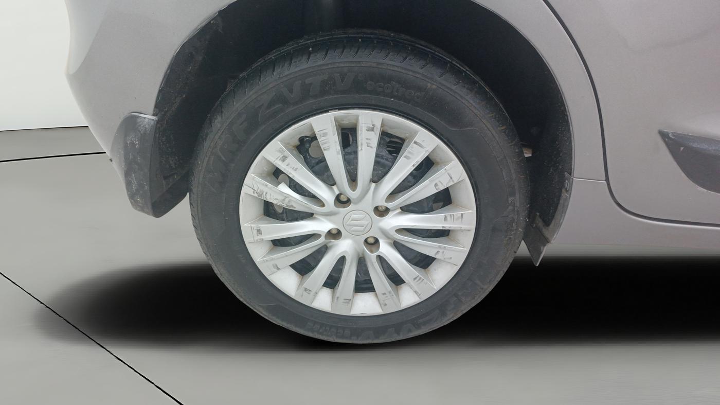2021 Maruti Baleno DELTA PETROL 1.2, Petrol, Manual, 49,791 km, Right Rear Wheel