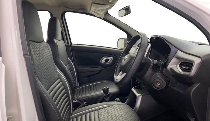 2020 Datsun Redi Go T, Petrol, Manual, 25,838 km, Right Side Front Door Cabin