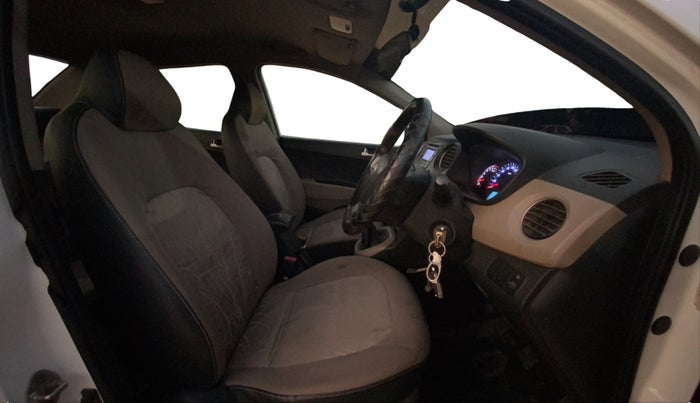 2014 Hyundai Xcent S 1.2, Petrol, Manual, 98,800 km, Right Side Front Door Cabin