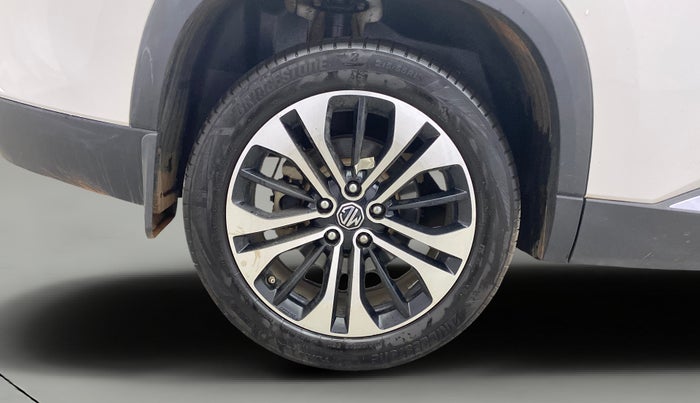 2022 MG HECTOR PLUS SHARP 1.5 PETROL TURBO HYBRID MT 6-STR, Petrol, Manual, 91,014 km, Right Rear Wheel