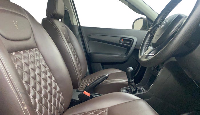 2022 Maruti Vitara Brezza LXI, Petrol, Manual, 28,462 km, Right Side Front Door Cabin