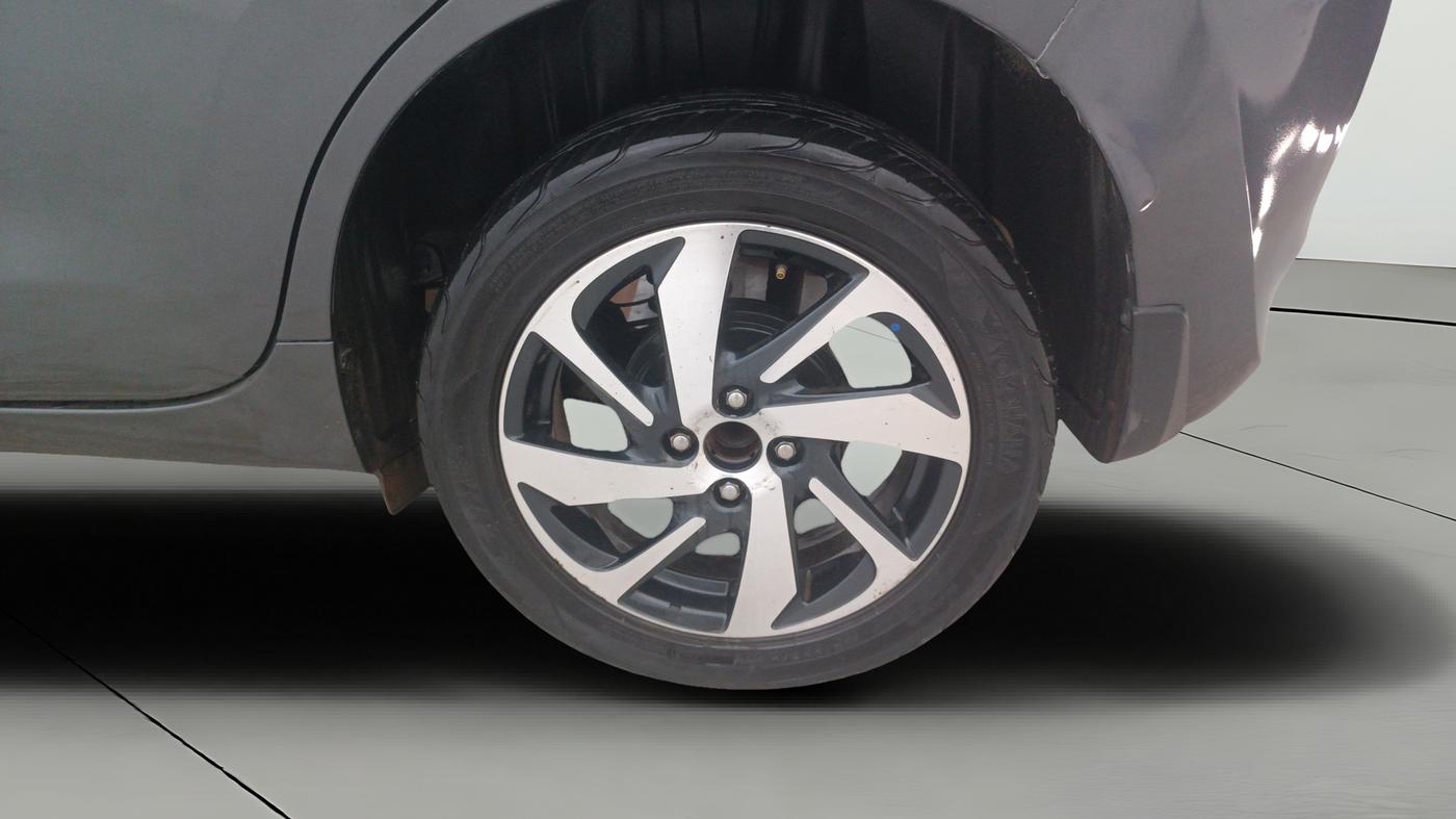 2024 Toyota Glanza G, Petrol, Manual, 34,703 km, Left Rear Wheel