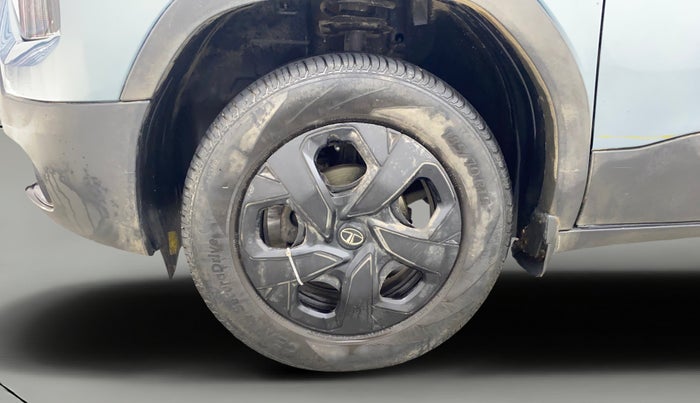 2022 Tata PUNCH ACCOMPLISHED MT, Petrol, Manual, 32,572 km, Left Front Wheel