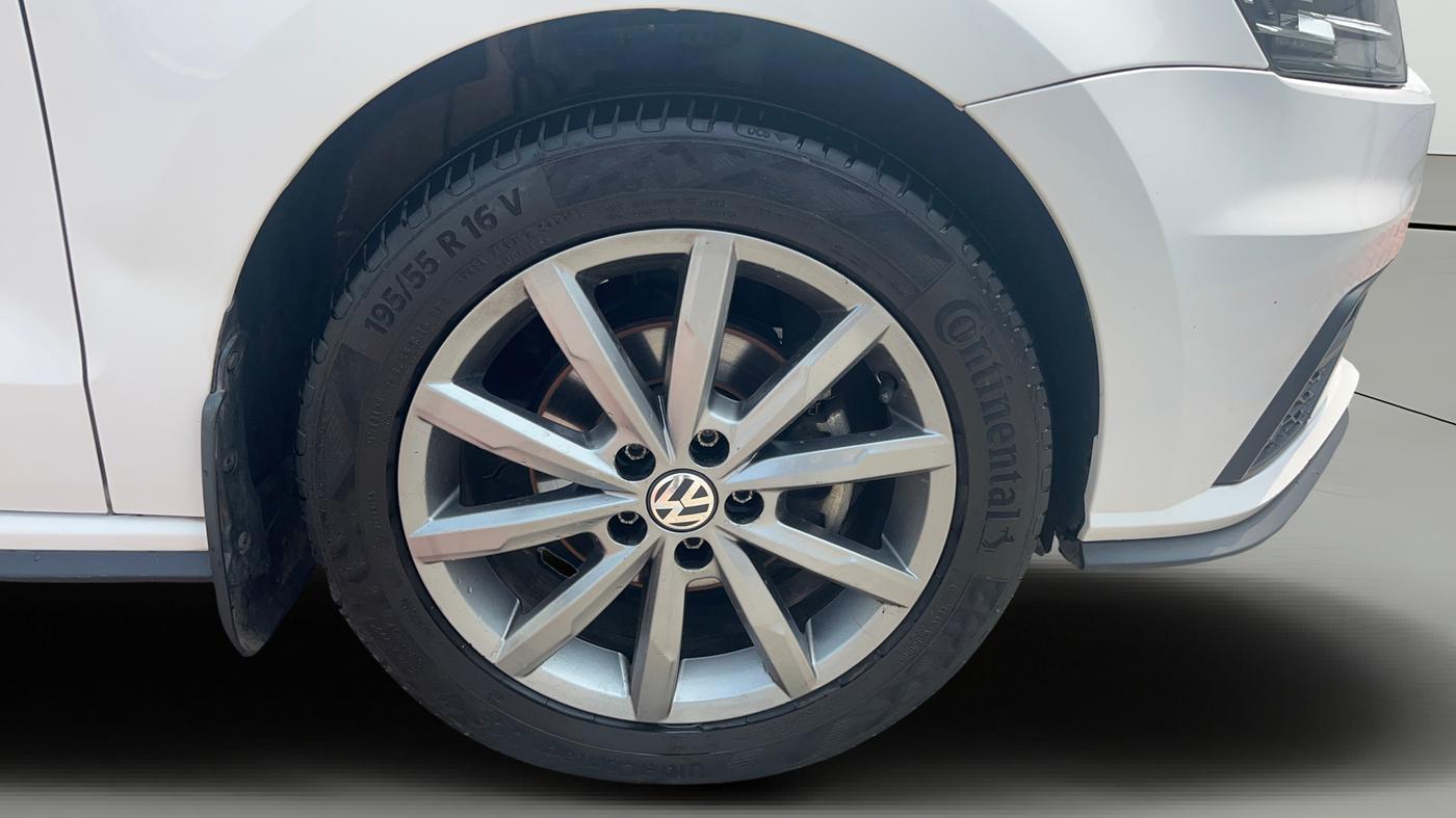 2020 Volkswagen Vento HIGHLINE PLUS 1.0L TSI, Petrol, Manual, 84,926 km, Right Front Wheel