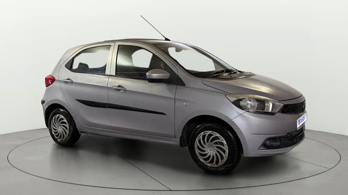2017 Tata Tiago XT PETROL, Petrol, Manual, 1,28,041 km, Right Front Diagonal