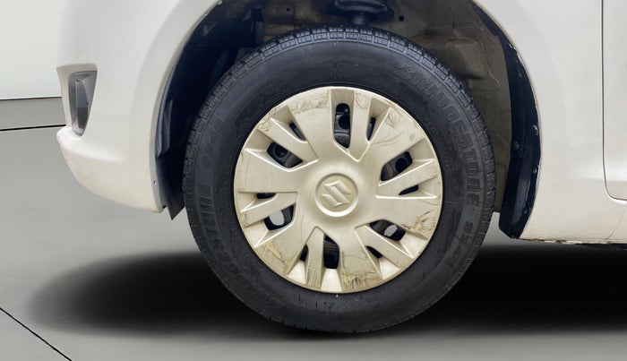 2014 Maruti Swift VXI, Petrol, Manual, 94,527 km, Left Front Wheel